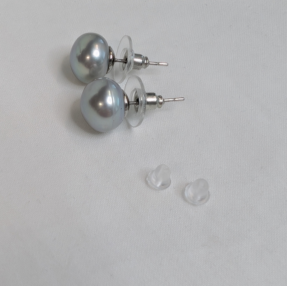 Vintage Genuine Pearl Chunky Stud Earrings - Picture 9 of 10
